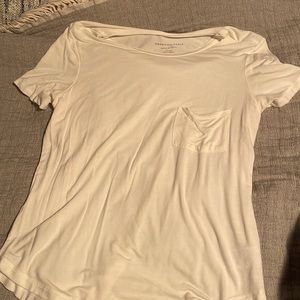 American eagle white T-shirt